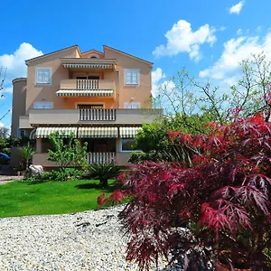 Elvira Apartament