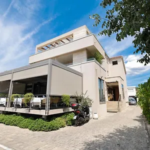 & Restaurant Matanovi Dvori Sukosan