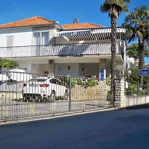  Apartment Vlado